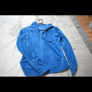 New York and company teal velour sweater